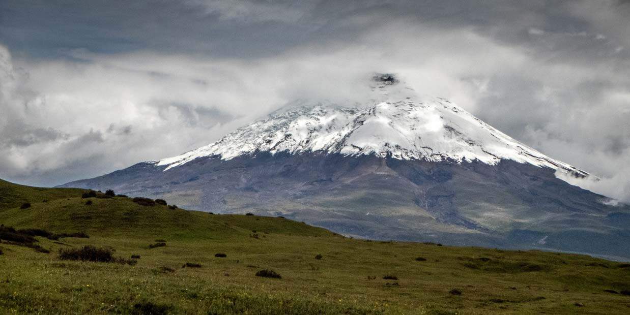 ecuador-mountain-biking-tour-cotopaxi-volcano