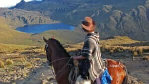 tourist horseback riding tour in ecuador