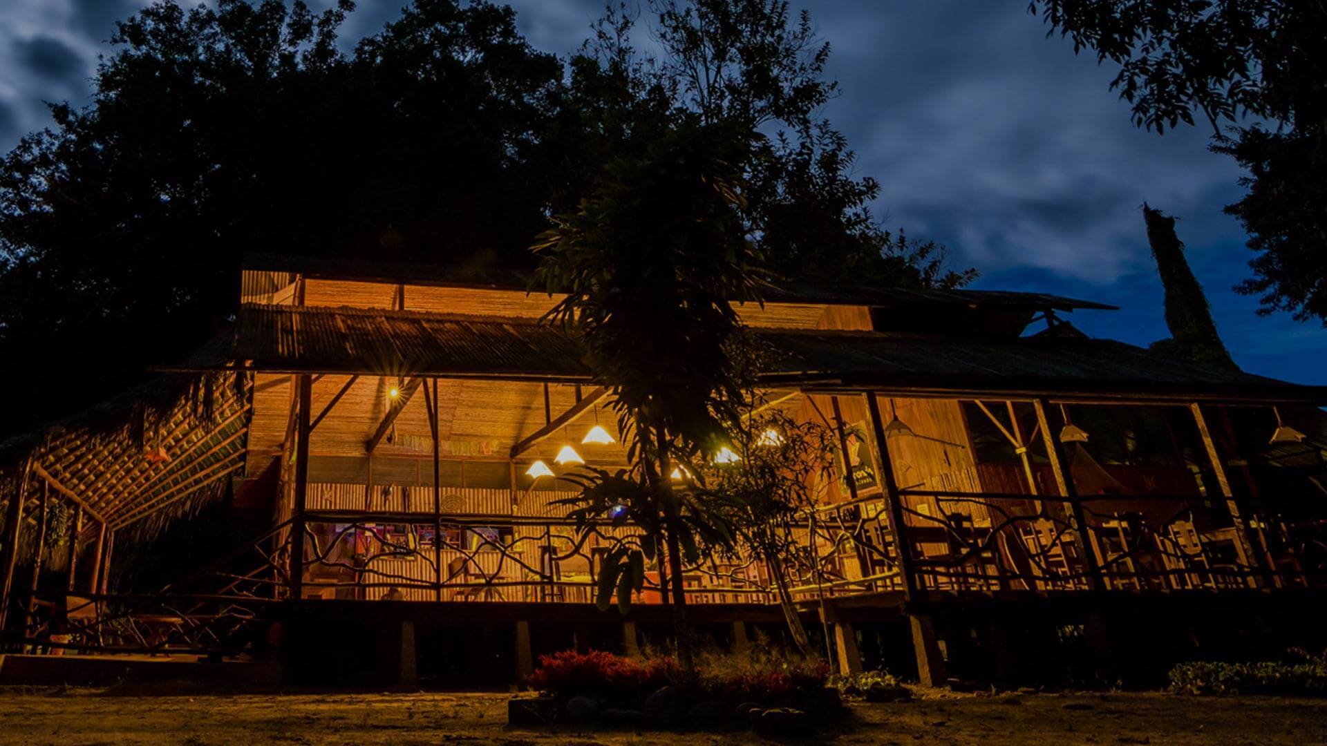 Amazon Anaconda Lodge
