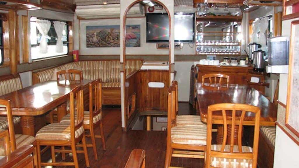 Aida Maria Galapagos cruise - dining area and bar