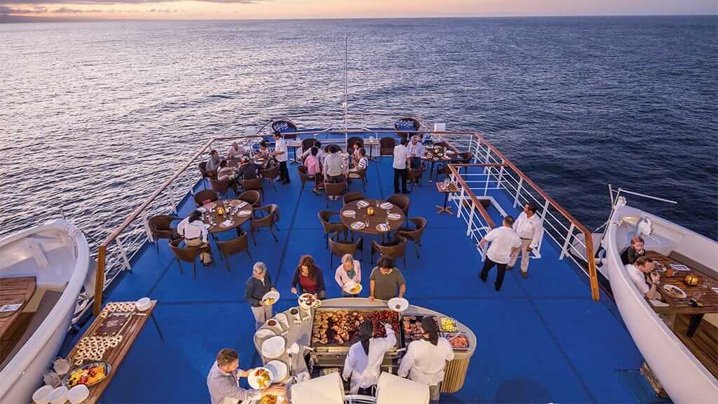 Legend cruise ship Galapagos Islands - alfresco dining with barbecue grill and panoramic views