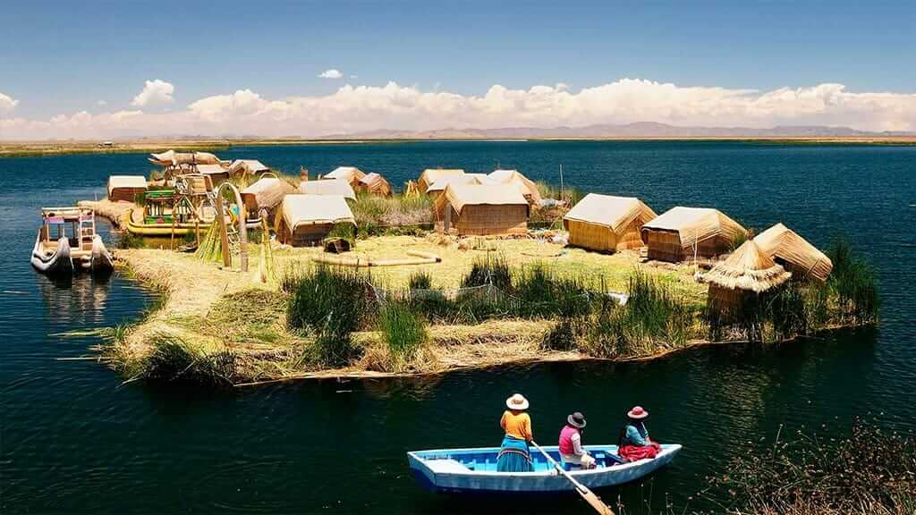floating island of uros on lake titicaca peru
