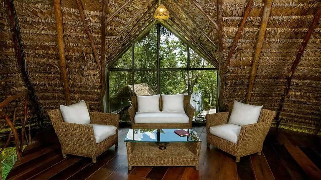 Sacha Lodge ecuador - indoor reading and coffee area