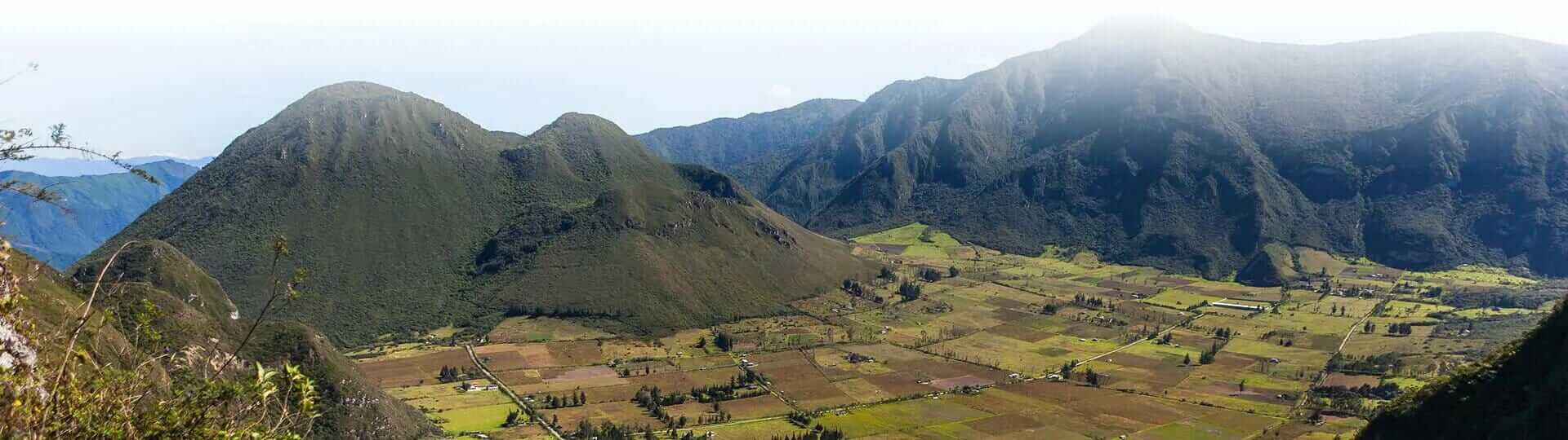 cráter del volcán pululahua