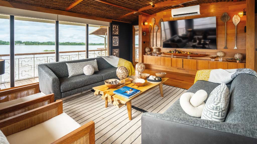 Delfin-I-amazon yacht Lounge