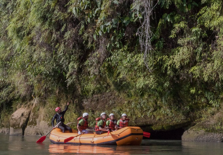 Ecuador-multi-activity-tour-mobile-Banner