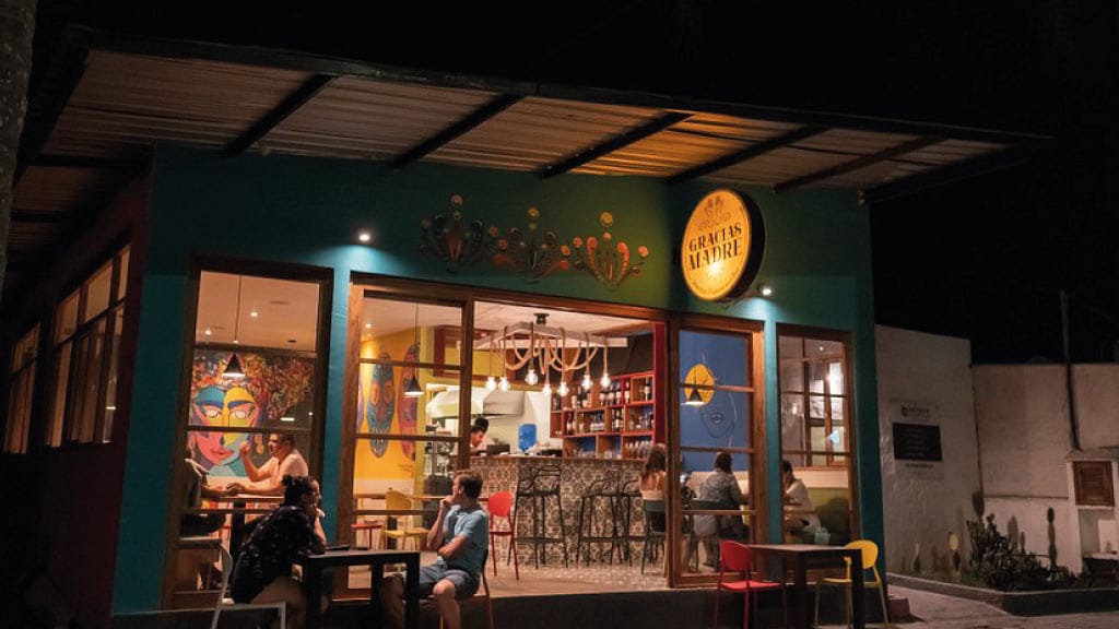 budget food options at the galapagos