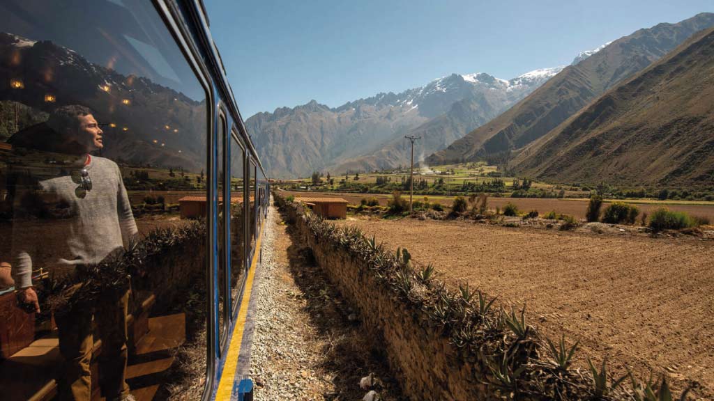 train to Machu-Picchu-panoramic-mountain view