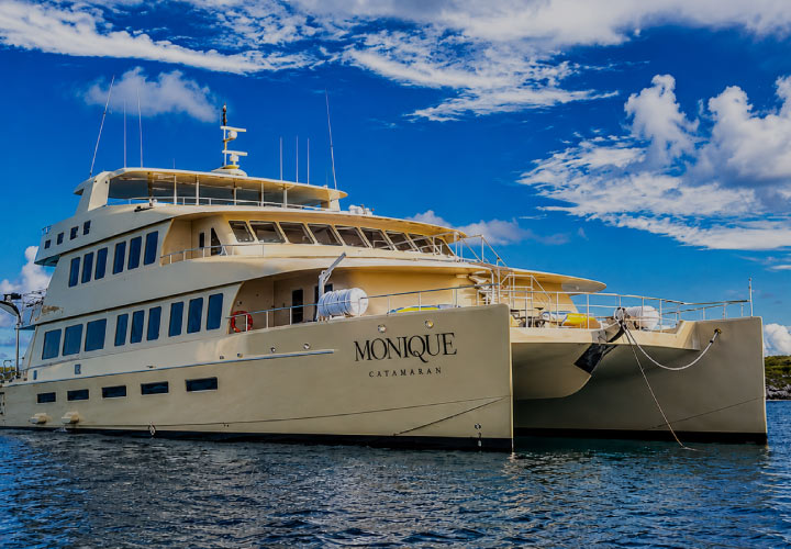 monique CATAMARAN
