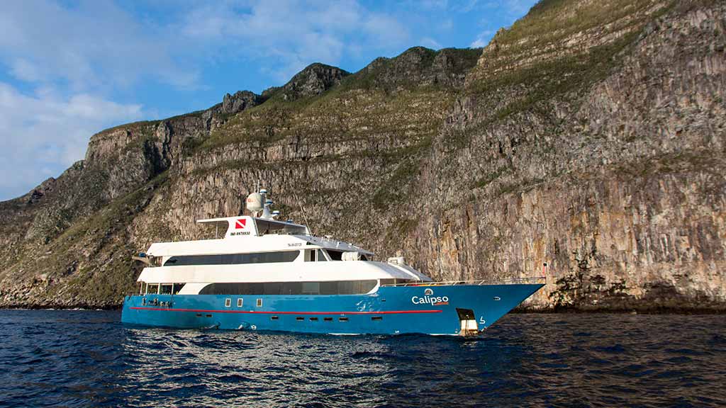 calipso yacht Galapagos islands cruise