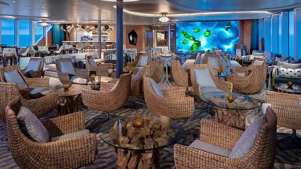 celebrity-flora-lounge-galapagos-cruises