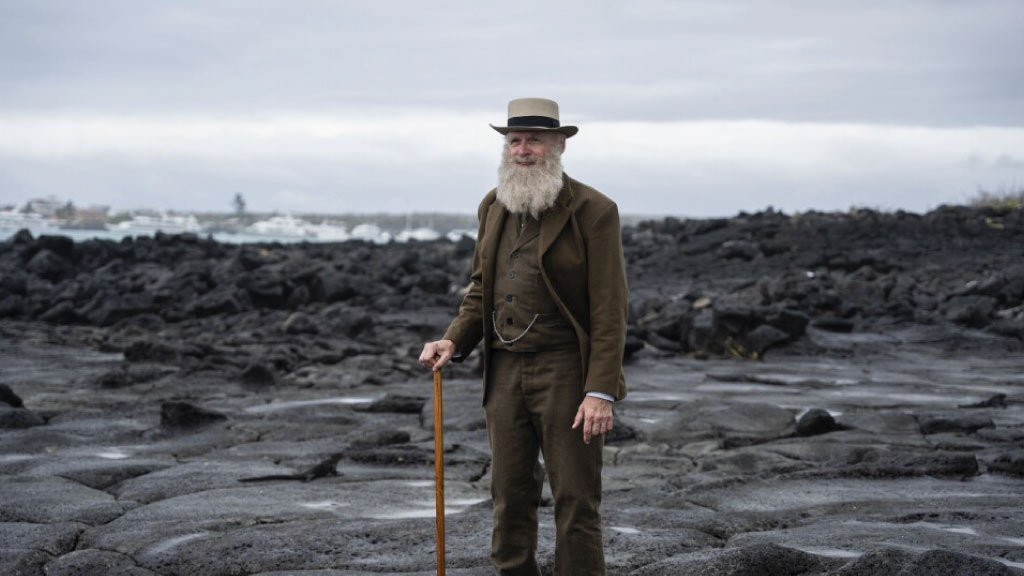 charles-darwin-in-the-galapagos-islands