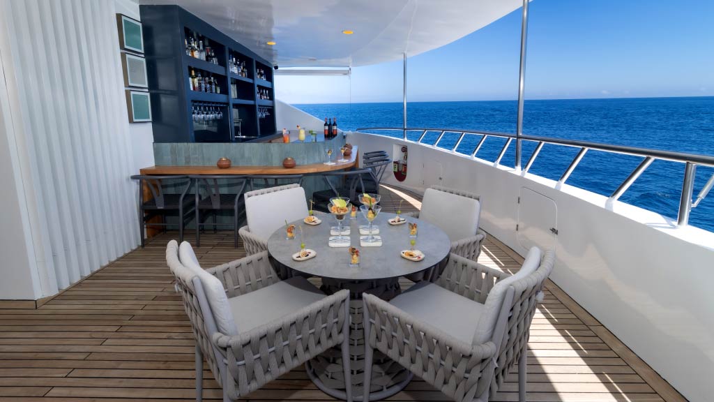 endemic-catamaran-galapagos-islands terrace and bar