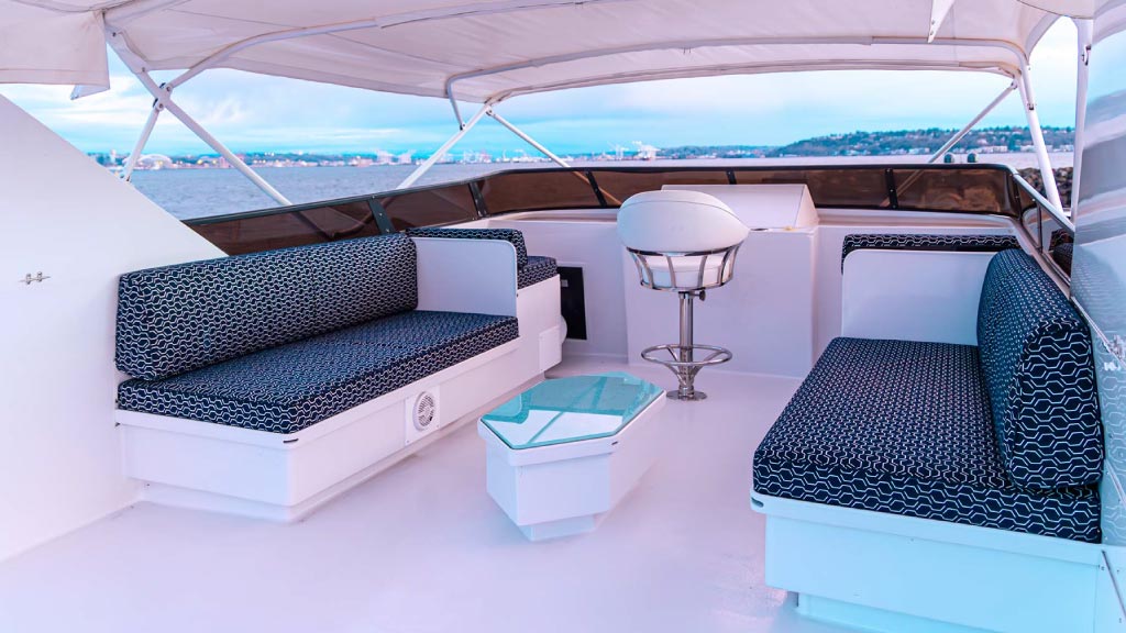 Galaxy Stella Lounge (exterior) - Yate de crucero en Galápagos