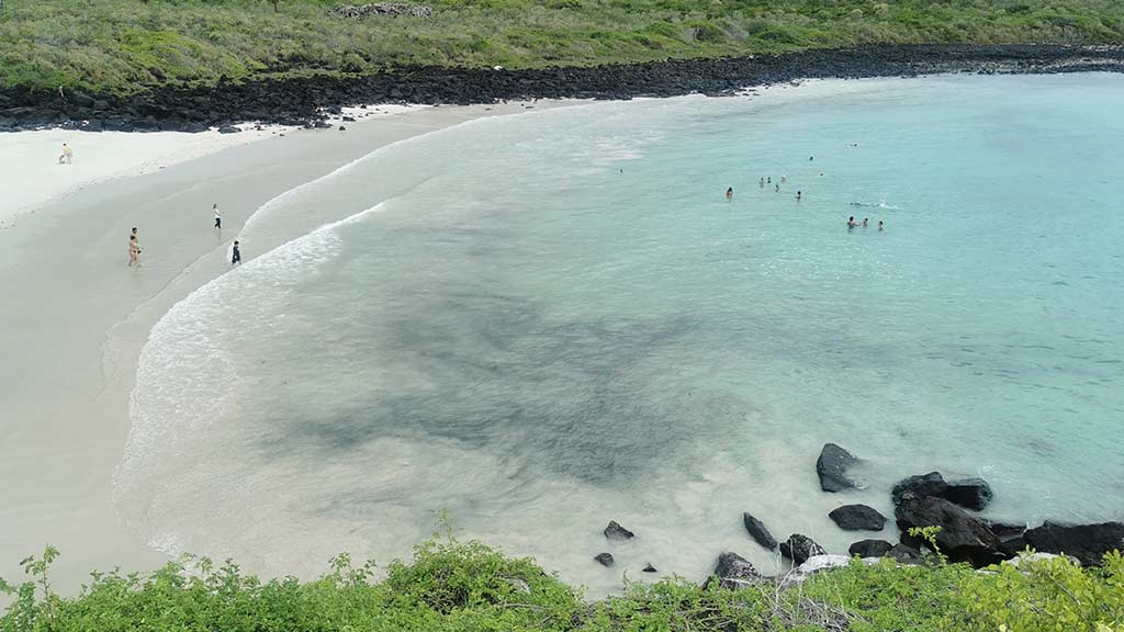 plage de puerto chino île de san cristibal galapagos