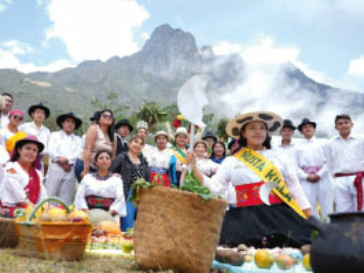 Top 10 Traditional Festivals in Vietnam with Dates & Place (List Updated)