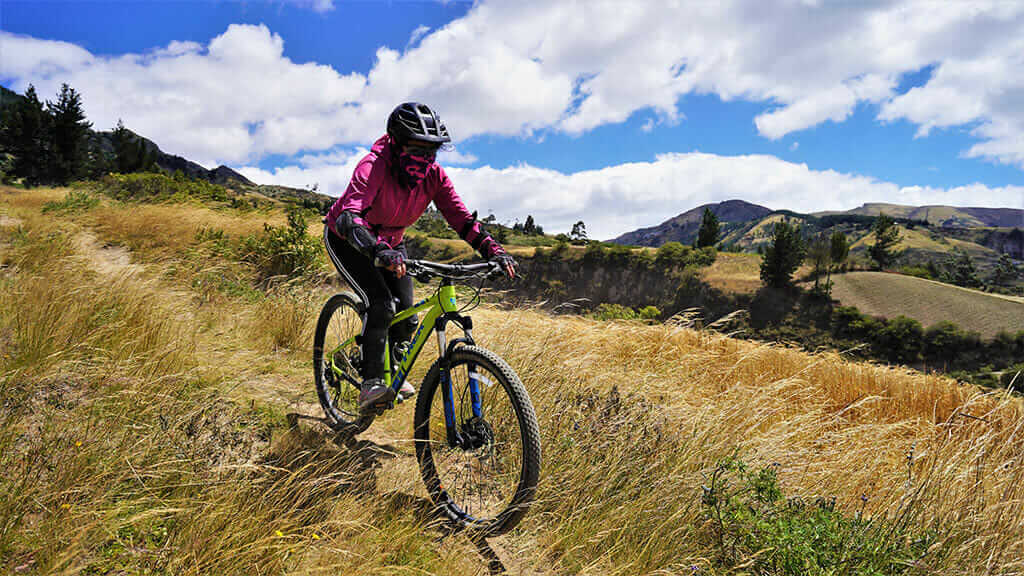 ecuador mountain biking trail